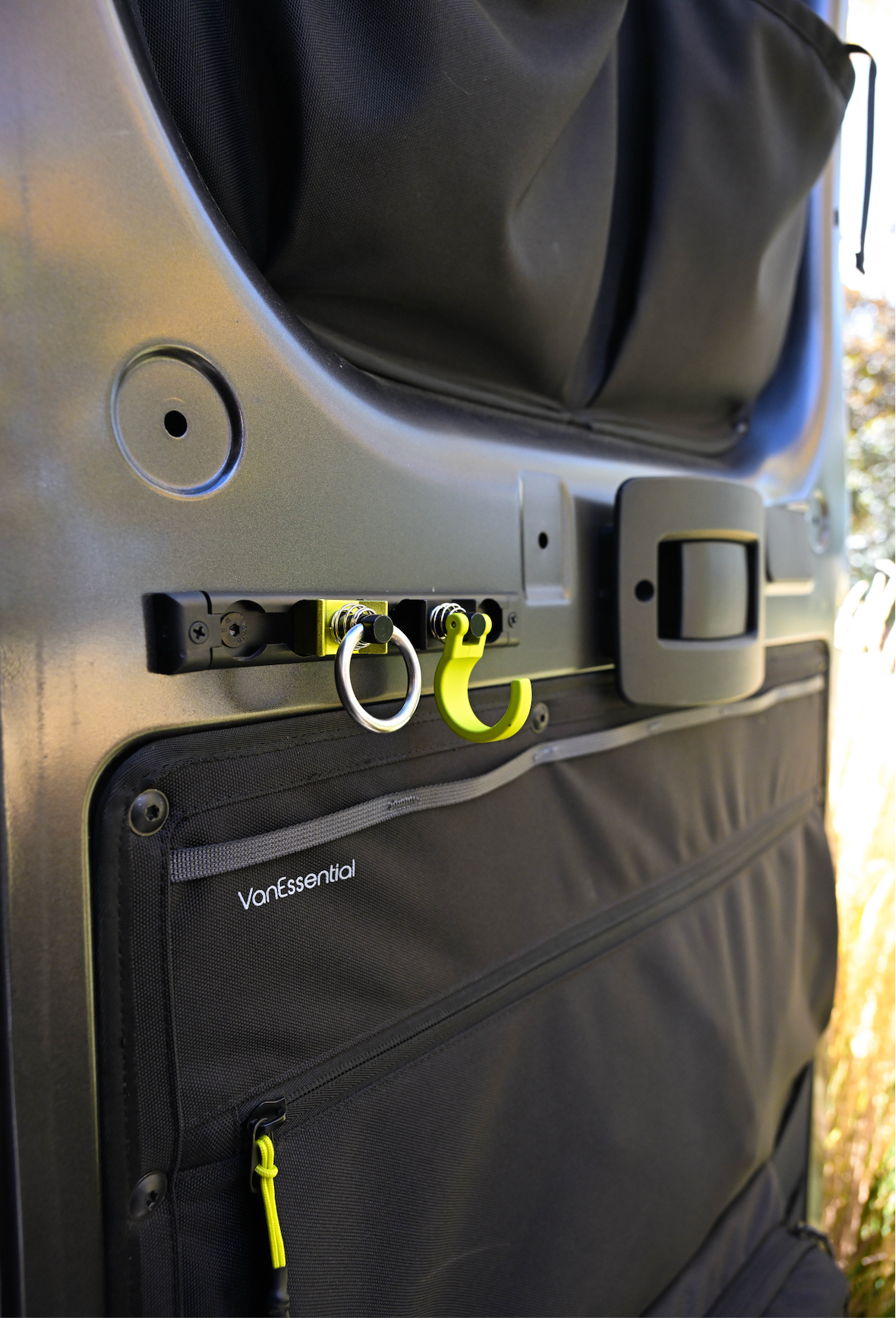 Venture L-Track Adjustable Tie Down Ring (4 Pack)